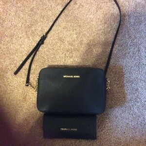 Crossbody bag